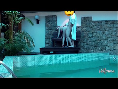 ❤️ O xefe invita a criada á piscina, pero non puido resistirse a un quente Porno fb en % gl.shufflesex-com.ru % ❌️❤